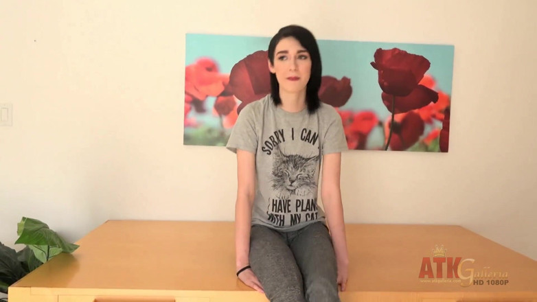 ATKIngdom Fans: Chatten met Ivy Aura