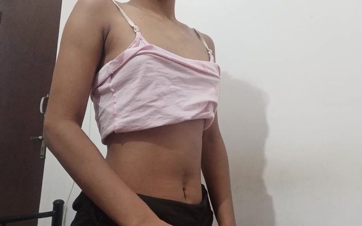 desigirl93: Hintli kadın tamamen çıplak vücut telegram kimliğini göstermenin tadını çıkarıyor