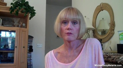 Wicked Sexy Melanie: La nonna bionda tirando e succhia il cazzo poV