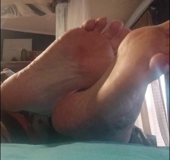 Longtoes45: Discorso con i piedi