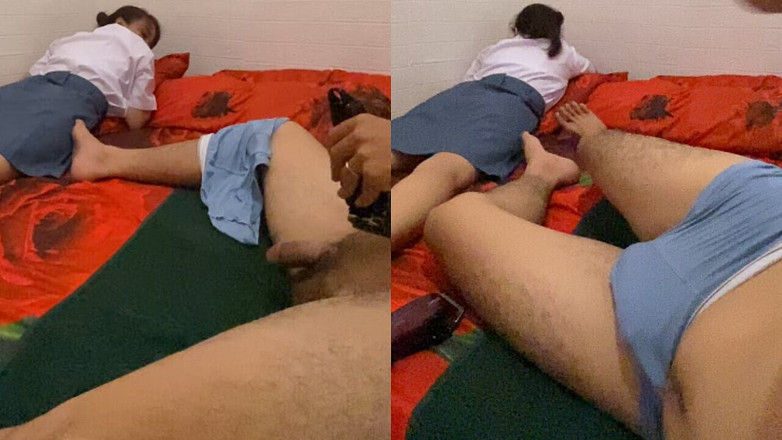 Hamster_Ball: Afeitando el pelo de la polla delante de la hermanastra...