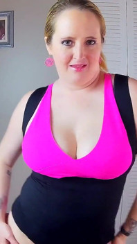 Blowjob & Titfuck Ends with Huge Cumshot