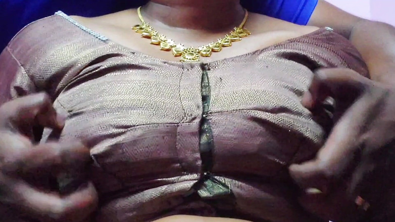 Desi Mohini: Indian Desi Hardcore Video on There Date Huge Boobs