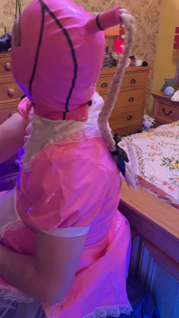 큰 엉덩이의 계집애 하녀 티파니를 깊게 따먹는 Jenna... 그녀는 창녀야!