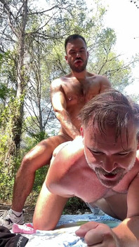 Cruisen im wald mit diesem sexy englischen hengst