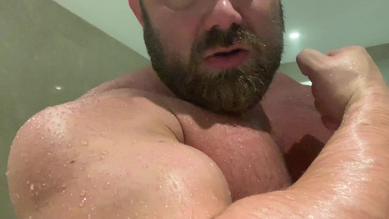 Jack stacked: Zweterige kont sportschool Sesh