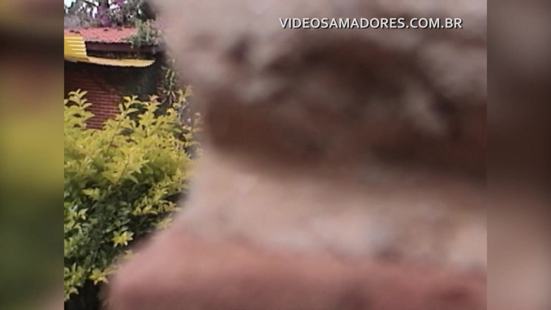 Amateurs videos: Boy fucking young brunette at garden table