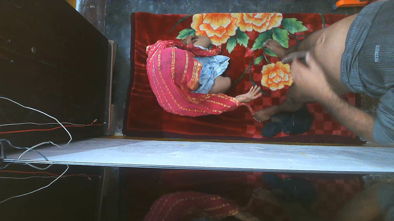 Busty Banuu: 性感的乳白色女仆的性爱