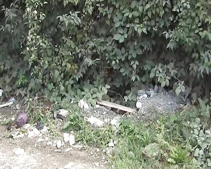 Monde Francais: Une brune de France donne ses trous à une verge chargée