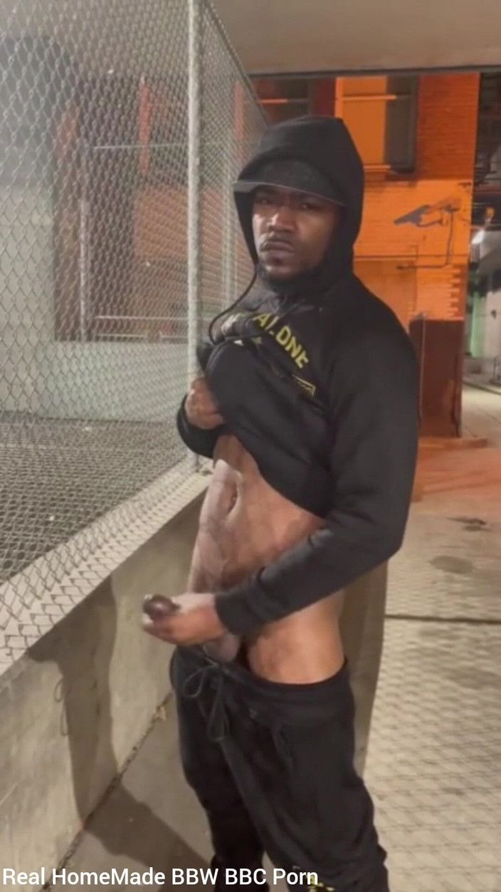 Big black cock BBCee: 내 큰 흑인 자지를 쓰다듬는 야외 사정