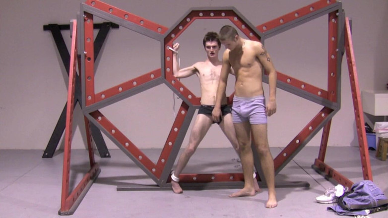 Dream Boy Bondage: 奴隶伴侣 - 第一章