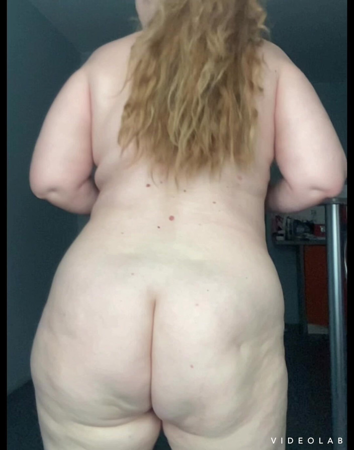 VikkiGeorgia: 뚱뚱한 엉덩이 클로즈업