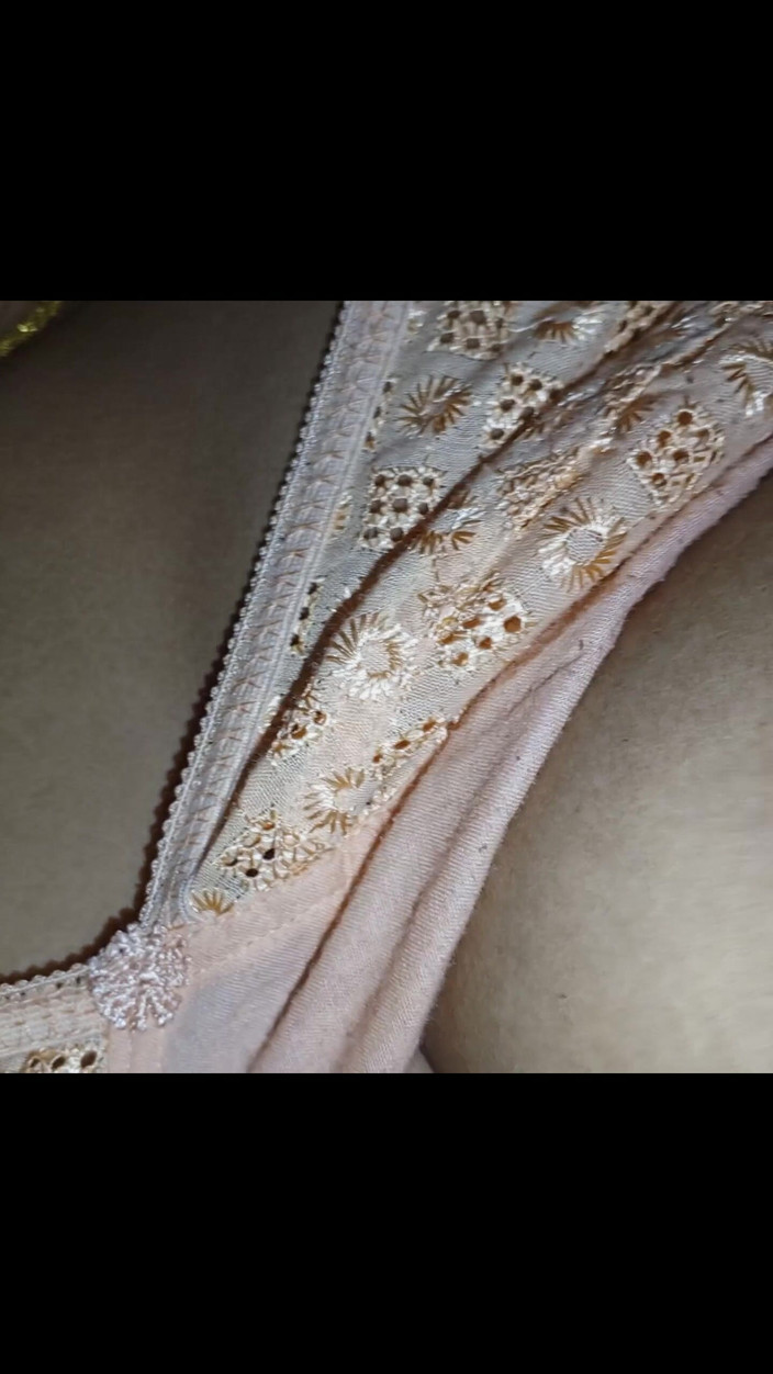 Nadiyabd: Desi Bengali Hot Body Village Bhabhi knullad hårt av svåger,...