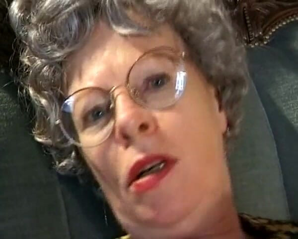 German amateur couples: This German Granny Got Her Face Covered with Cum