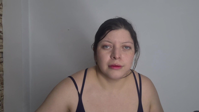 Alice H: Fetiș cu transpirație față transpirată
