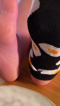 Bon Appetit with My Delicious-smelling Nylon Soles