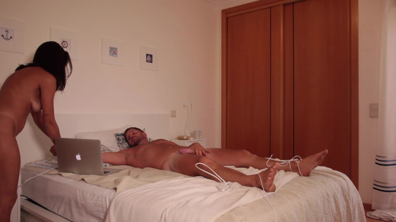 Sexy and Married: Boss Tied up and Used