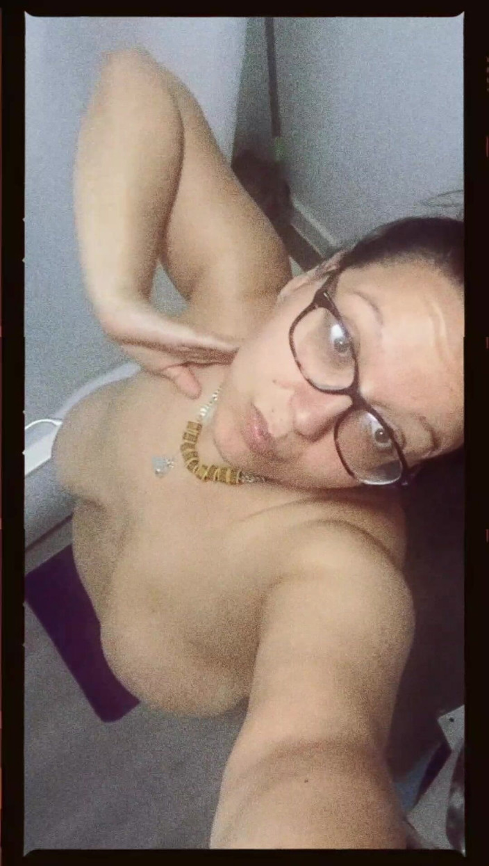 Indian fuck queen: WildEnglishBBW感じセクシーなポーズヌード