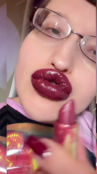Ochelari apăsat pe frunte - Asmr Into My Femme Clip de la Findom Goaldigger