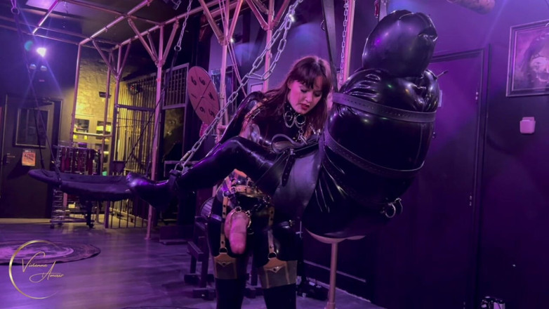 Vivienne l'Amour:  Latex Drone Fisting and Fuckathon Part 2 - Vivienne L'amour Fists,...