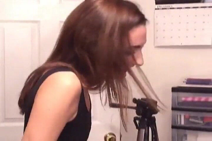 Radical: Beautiful young girl blowing old man's dick at casting