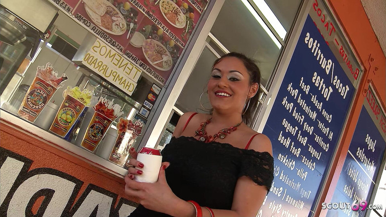 Full porn collection: Milf latino cu țâțe mari Charley futută de fotograf la audiție