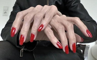Lady Victoria Valente: Red Claws - Dressed Entirely in Black Leather