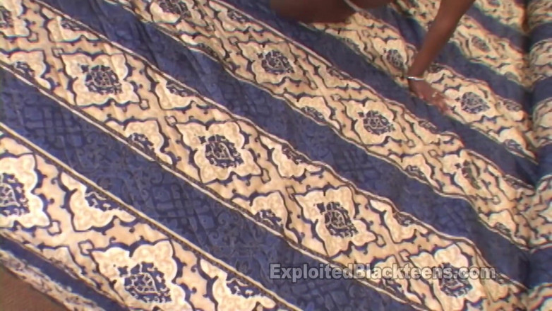 Xes Network: Badan super seksi panas cergas dengan tetek semula jadi eboni...