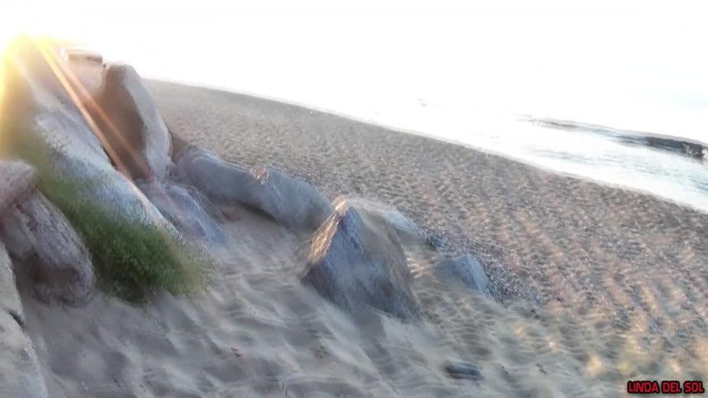 Linda del Sol: Paired X 3: Give me dick on the beach