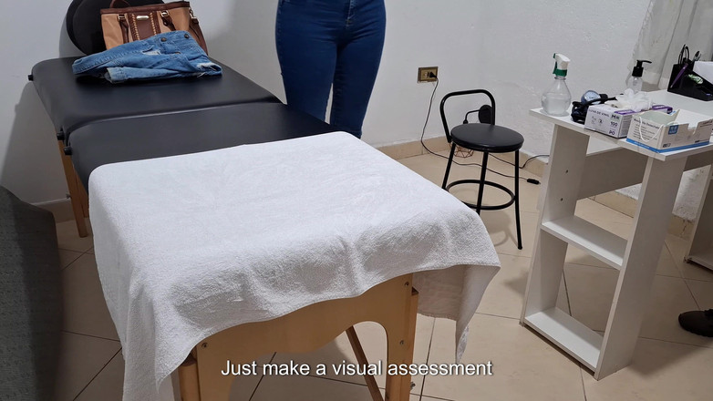 Victor SweetCoupleStories: Un examen anal / rectal efectuat de un doctor real.