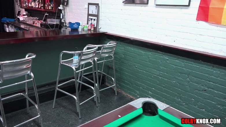 Colby Knox: Werkplek romantiek