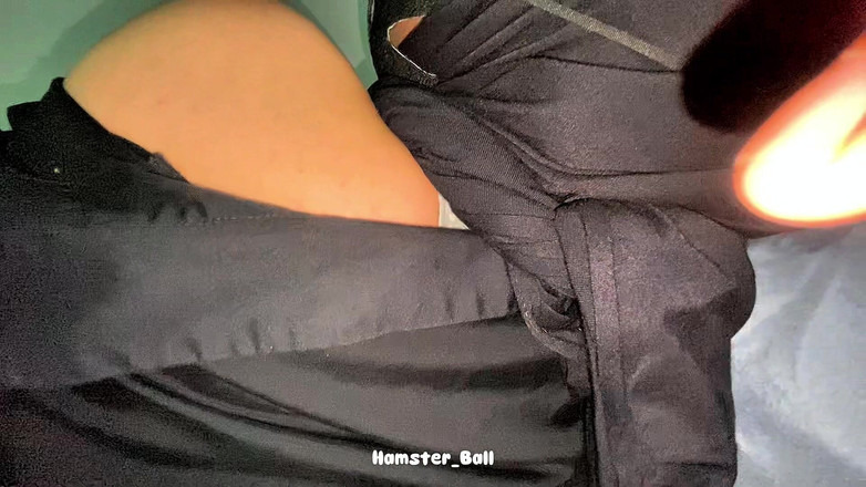 Hamster_Ball: Milf, psiholog musulman singuratic, futai într-un hotel