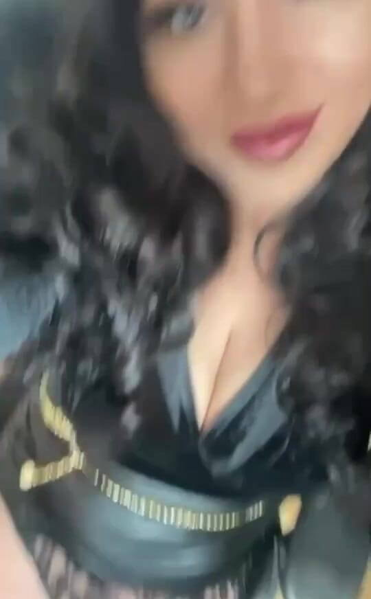 Outfit Check (Lady Ayse)