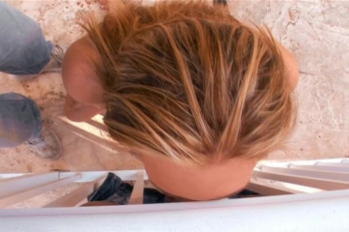 Nikky Thorne's Amateur Teen Casting: Seksi üvey kız üvey babası tarafından sikiliyor