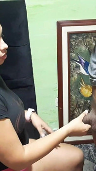 Latina Caliente Disrfuta Que Laman Su Coño