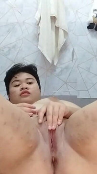 Masturbându-mă încă mă excitat
