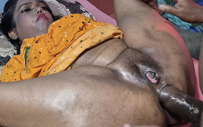 Somausha: Sona Bhabhi Looking Very Hot Today, Apne Hi Sasur Se...