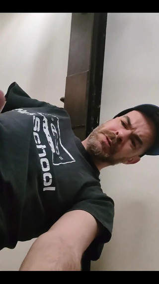 JanuxShark: Evde güzel bir 31 ve boşalma!