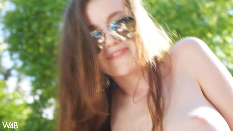 Watch4beauty: Berseronok di kolam