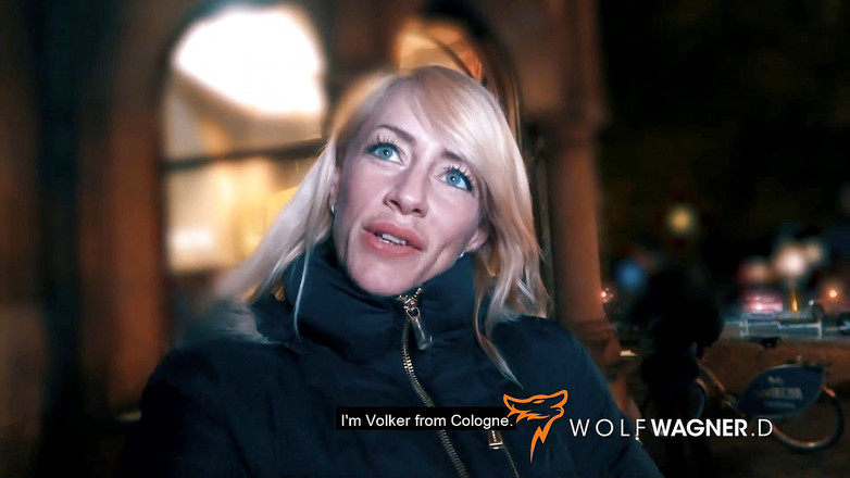 Wolf Wagner.date: Sexy německá milfka Harleen Van Hynten nechá moderní tarzan stříkat...