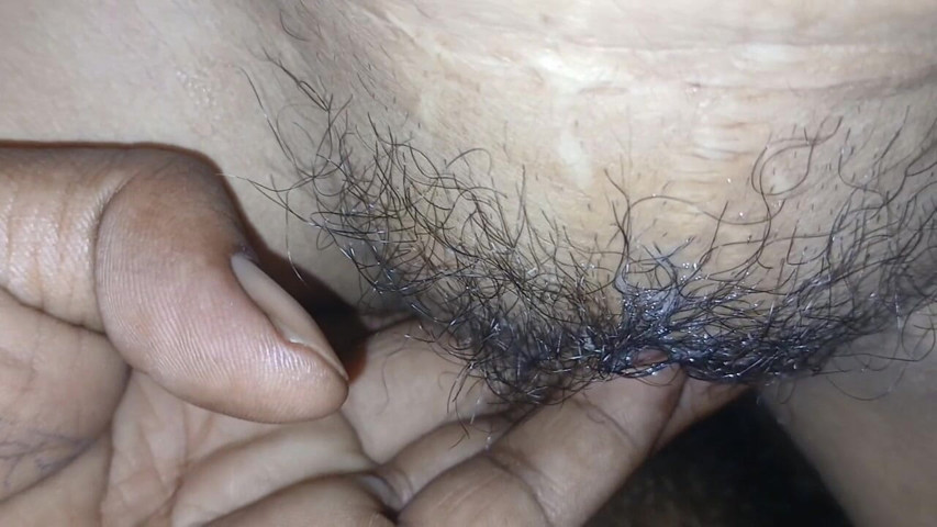 Bhabhi Got Sex at the Railway Station (Seema Ji)