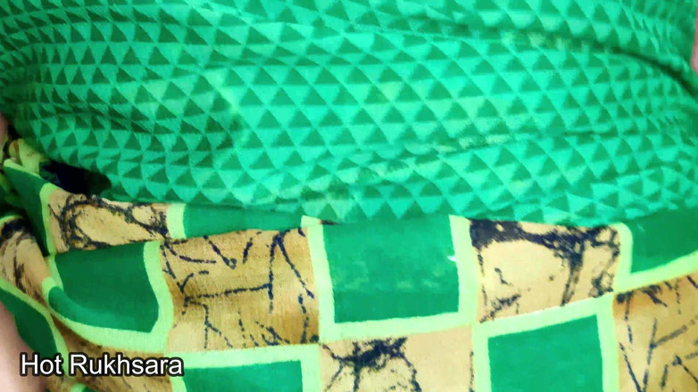 hot_rukhsara: "Tubuh aduhainya bikin aku kehilangan indraku - setiap sentuhanku selalu ada...