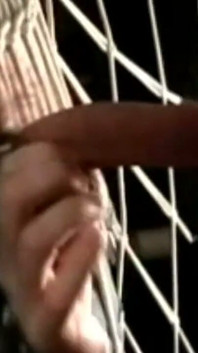 Reifer junge in BDSM im hinterzimmer gefickt