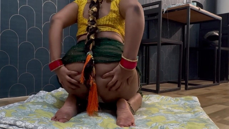 desi_babe1234: Tante seksi india dengan pantat bahenol dientot habis-habisan sampai dicrot...