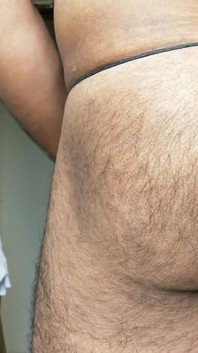 Insegnante sexy culo grosso e grosso cazzo si masturba a casa dello studente quando nessuno era a casa