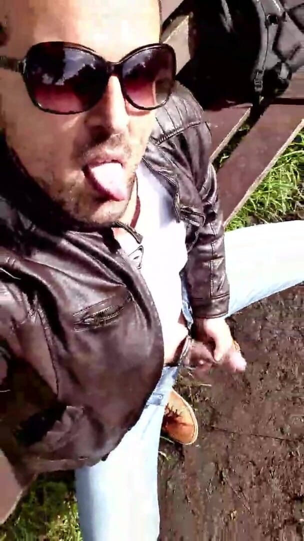 Slutboyben: Slutboyben Cam4 자지 우유