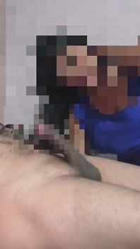 Enteada sexy do chefe dando boquete e cavalgando pau no quarto