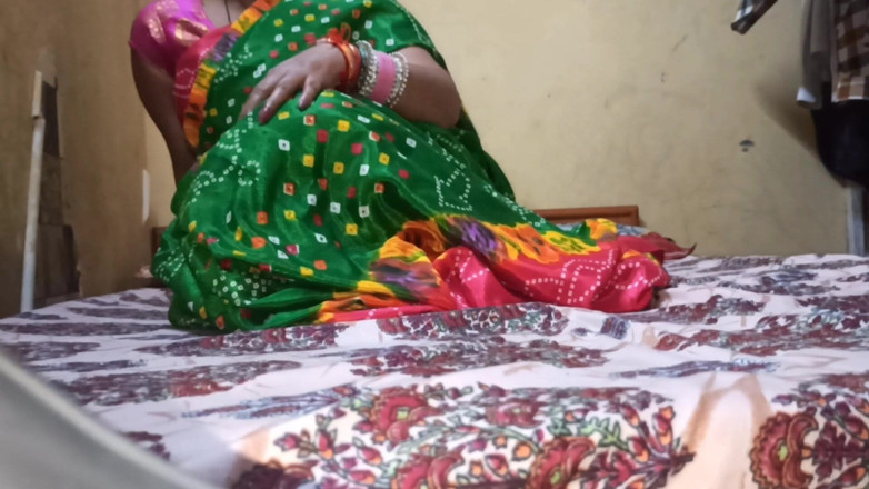 Mehak1993: Made Stepsister Happy by Giving Her a Gift on Rakhi