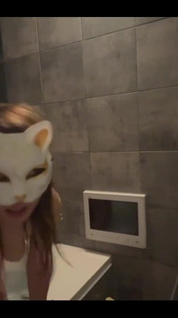 Sexo en el baño de un hotel de amor fui con mi esposo
