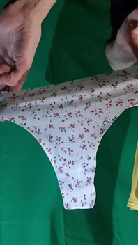 Perizoma senza cuciture fiorito con gonna gialla
